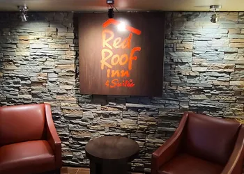 Red Roof Inn & Suites Cornelius – Lake Norman hotel thumbnail 4