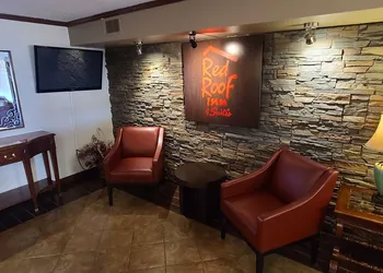 Red Roof Inn & Suites Cornelius – Lake Norman hotel thumbnail 6