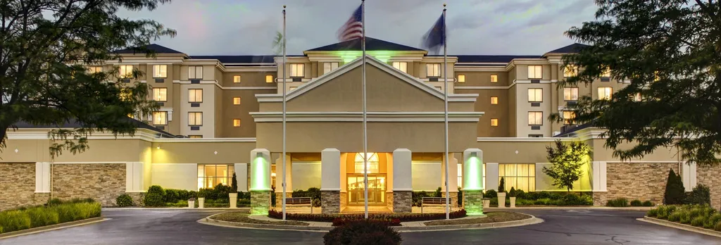 Hotel photo 1 of 36