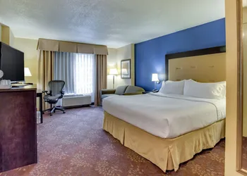 Holiday Inn Indianapolis Carmel by IHG hotel thumbnail 4