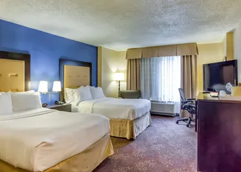 Holiday Inn Indianapolis Carmel by IHG hotel thumbnail 6