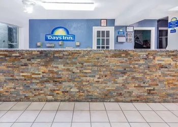 Days Inn by Wyndham Raleigh Glenwood-Crabtree hotel thumbnail 7