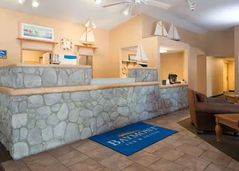 Baymont by Wyndham Coeur D Alene hotel thumbnail 3