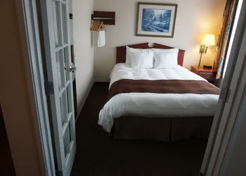 River Hills Hotel hotel thumbnail 2