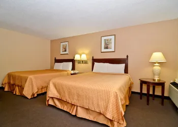 Americas Best Value Inn Smithfield hotel thumbnail 6