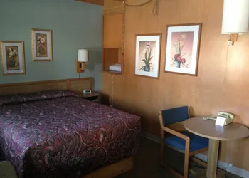 Jamestown Motel hotel thumbnail 6