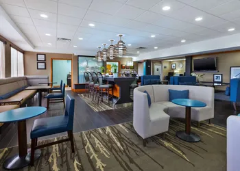 Hampton Inn Marysville hotel thumbnail 2