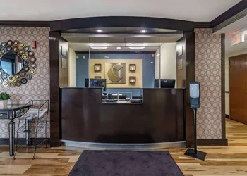 Comfort Inn Tulsa Midtown hotel thumbnail 2