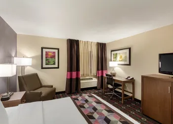 Comfort Inn Tulsa Midtown hotel thumbnail 6