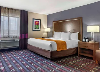 Comfort Inn Tulsa Midtown hotel thumbnail 8