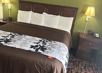 Executive inn hotel thumbnail 5