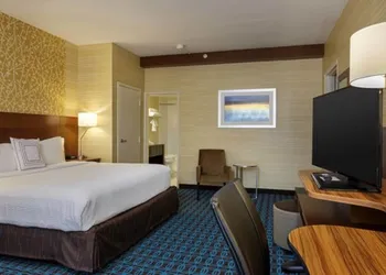 Fairfield Inn & Suites by Marriott Belleville hotel thumbnail 5