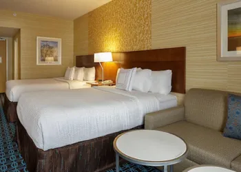 Fairfield Inn & Suites by Marriott Belleville hotel thumbnail 6