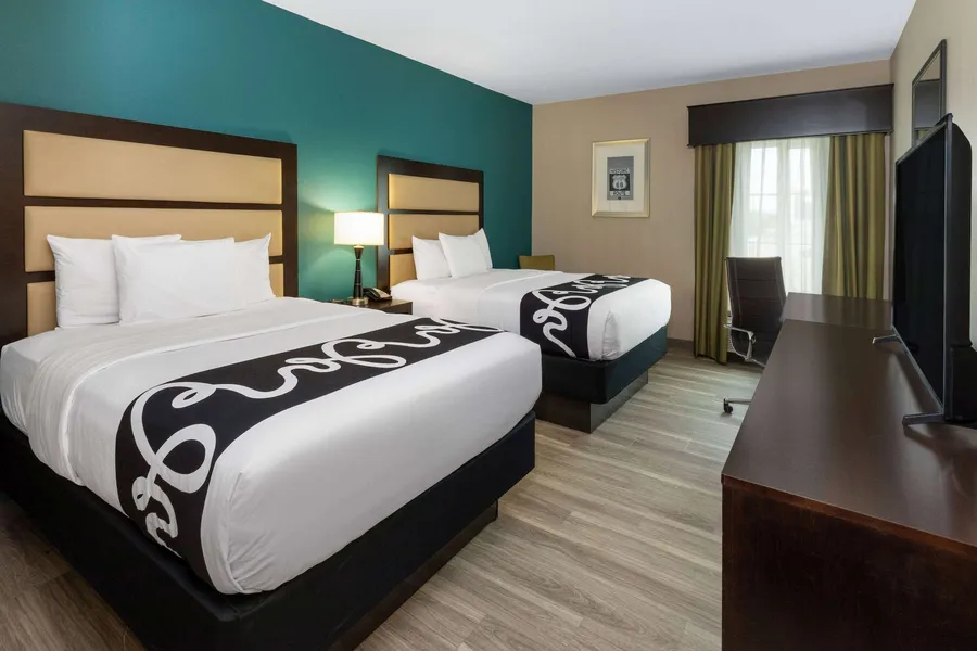 La Quinta Inn & Suites by Wyndham Durant hotel detail image 6