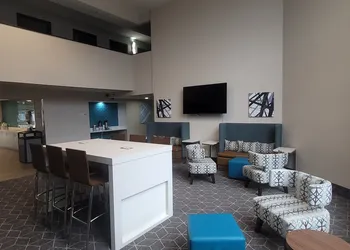 Clarion Pointe OKC Airport hotel thumbnail 2