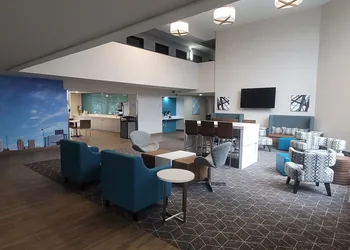 Clarion Pointe OKC Airport hotel thumbnail 8