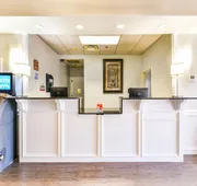 OYO Townhouse Oklahoma City Airport hotel detail image 4