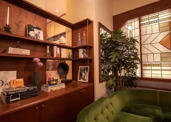 The Evelyn Hotel hotel thumbnail 6