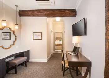 Mark Spencer Hotel hotel thumbnail 5