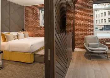 Mark Spencer Hotel hotel thumbnail 8
