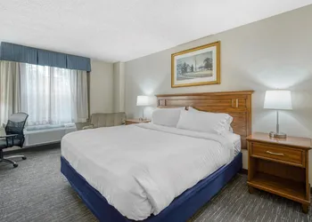 SureStay Plus by Best Western Elizabethtown Lancaster hotel thumbnail 6