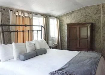 The Frogtown Inn hotel thumbnail 6