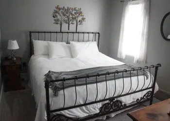 The Frogtown Inn hotel thumbnail 7