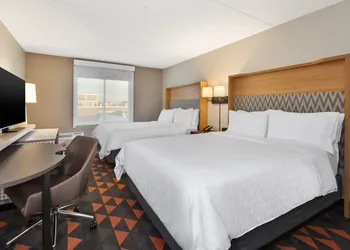 Holiday Inn Westbury - Long Island by IHG hotel thumbnail 5