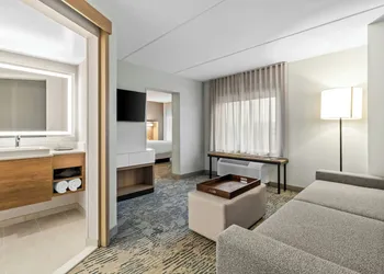 Springhill Suites Pittsburgh Airport hotel thumbnail 7