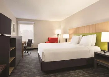 Country Inn & Suites by Radisson, Dunn I-95 hotel thumbnail 8