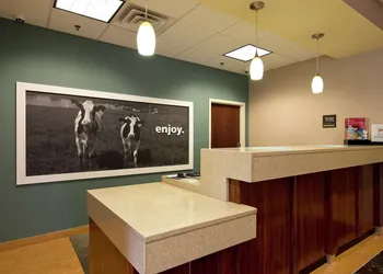 Hampton Inn Martinsburg South-Inwood hotel thumbnail 2