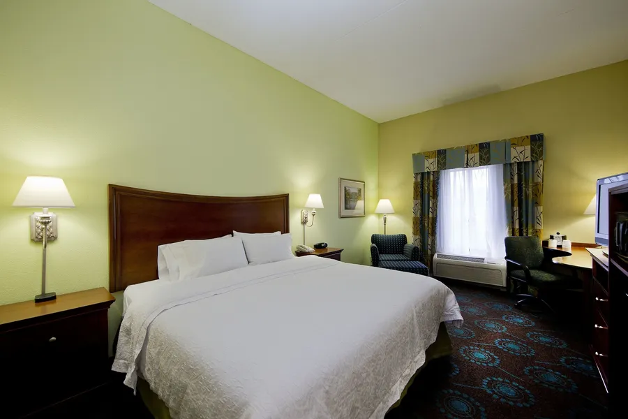 Hampton Inn Martinsburg South-Inwood hotel detail image 6