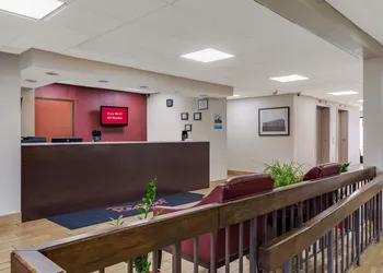Red Roof Inn Nashville - Music City hotel thumbnail 4