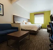 Holiday Inn Express & Suites Davis - University Area by IHG hotel detail image 7