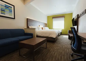 Holiday Inn Express & Suites Davis - University Area by IHG hotel thumbnail 7