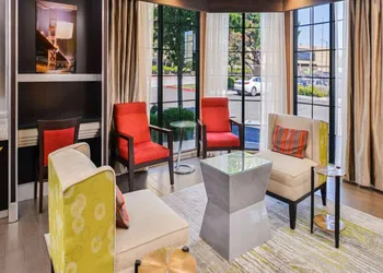 Hampton Inn & Suites San Francisco-Burlingame-Airport South hotel thumbnail 3