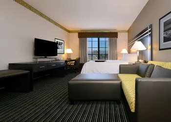 Hampton Inn & Suites San Francisco-Burlingame-Airport South hotel thumbnail 6