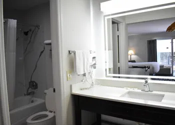 Quality Inn Manning I-95 hotel thumbnail 5