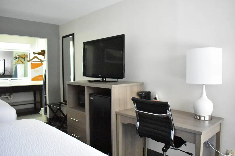 Quality Inn Manning I-95 hotel detail image 6
