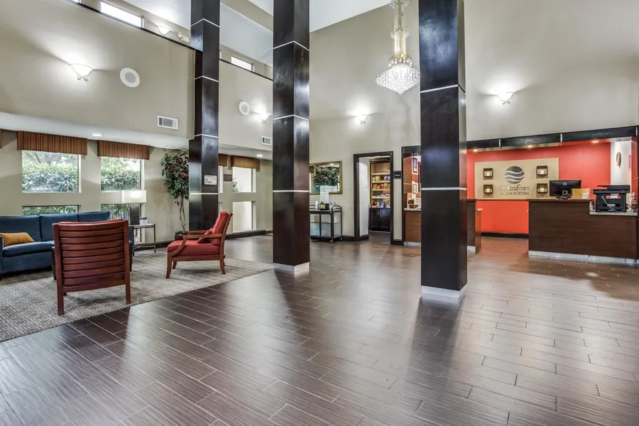 Comfort Inn & Suites Love Field - Dallas Market Center hotel detail image 2