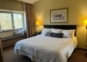 Oak Ridge International Hotel & Conf Cen hotel thumbnail 6
