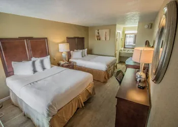 Days Inn by Wyndham Fort Walton Beach hotel thumbnail 5