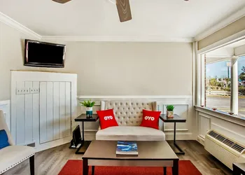 OYO Hotel Ridgeland East hotel thumbnail 3