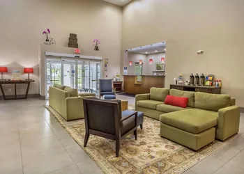 Country Inn & Suites by Radisson, St. Petersburg - Clearwater, FL hotel thumbnail 3