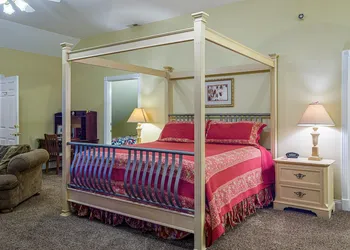 Whitestone Inn hotel thumbnail 4