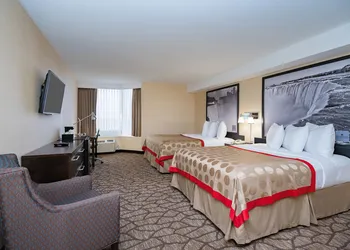 Ramada by Wyndham Niagara Falls Near the Falls hotel thumbnail 6