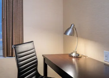 Ramada by Wyndham Niagara Falls Near the Falls hotel thumbnail 7