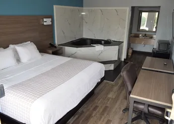 Americas Best Value Inn & Suites Murfreesboro hotel thumbnail 4