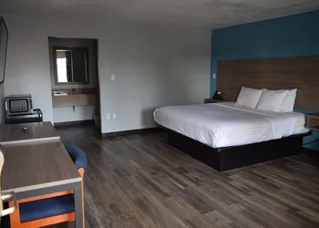 Americas Best Value Inn & Suites Murfreesboro hotel thumbnail 7