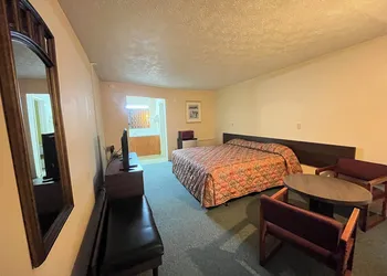 Mountain Empire Motel hotel thumbnail 5